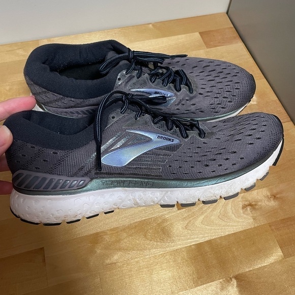 Brooks Shoes - Brooks Transcend 6 Womens Size
10 Shark/Blue Running Shoes